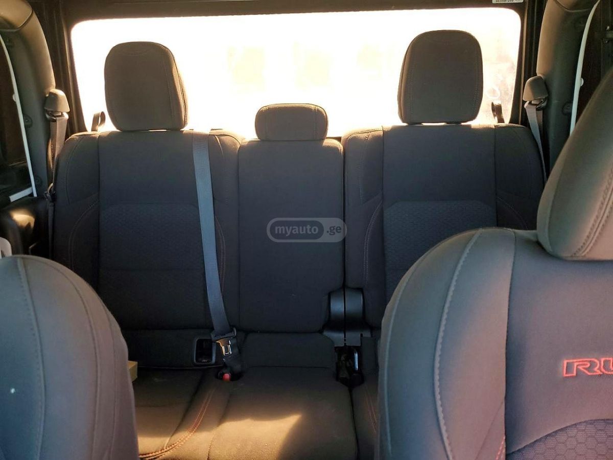 Jeep Gladiator - фото 10