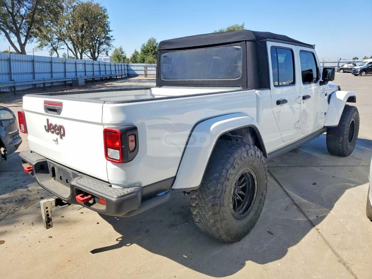 Jeep Gladiator - фото 3