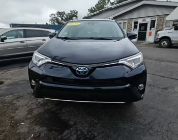 ToyotaRAV 42017