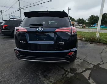 ToyotaRAV 42017