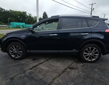 ToyotaRAV 42017