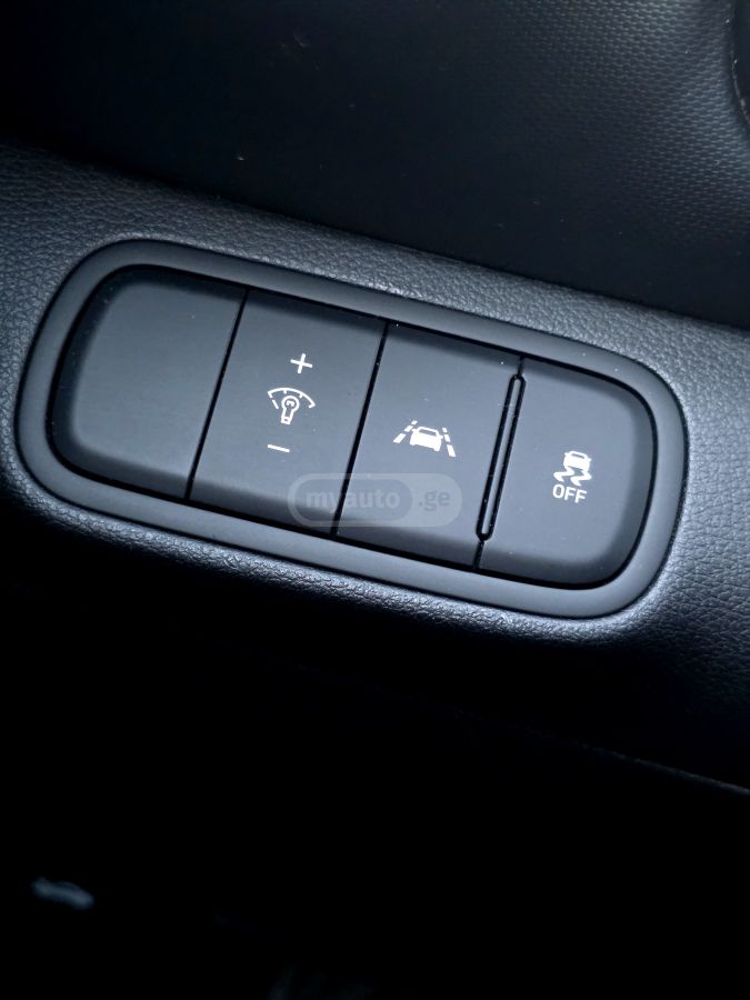 Hyundai venue - фото 10