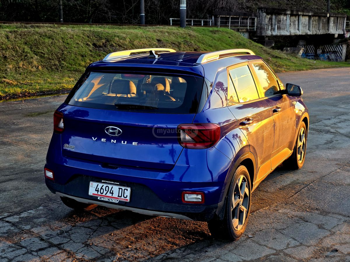 Hyundai venue - фото 3