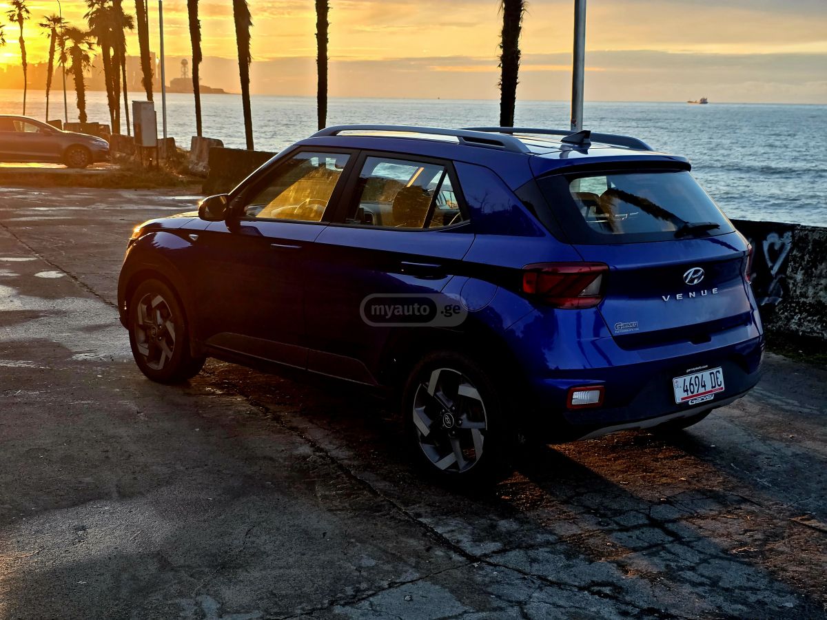 Hyundai venue - фото 4