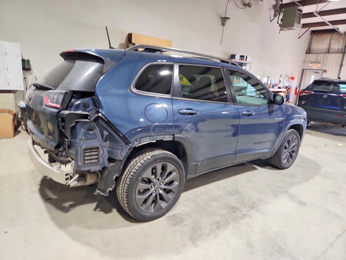 Jeep Cherokee - фото 3