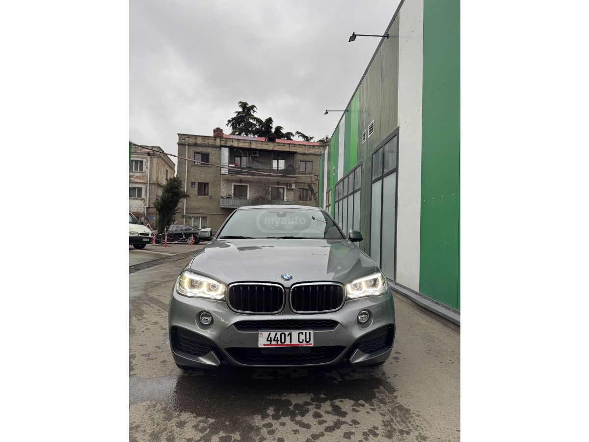 BMW X6 - фото 1