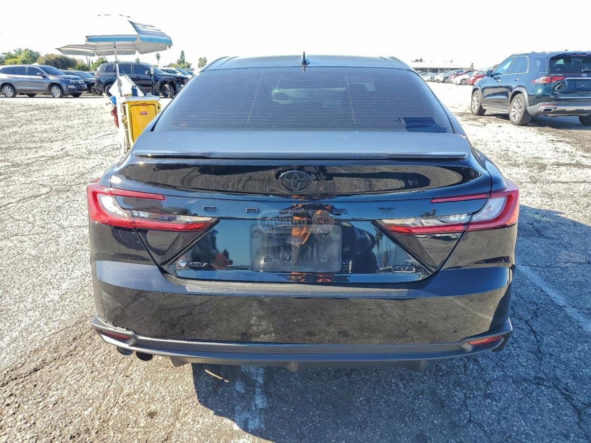 Toyota Camry - фото 6