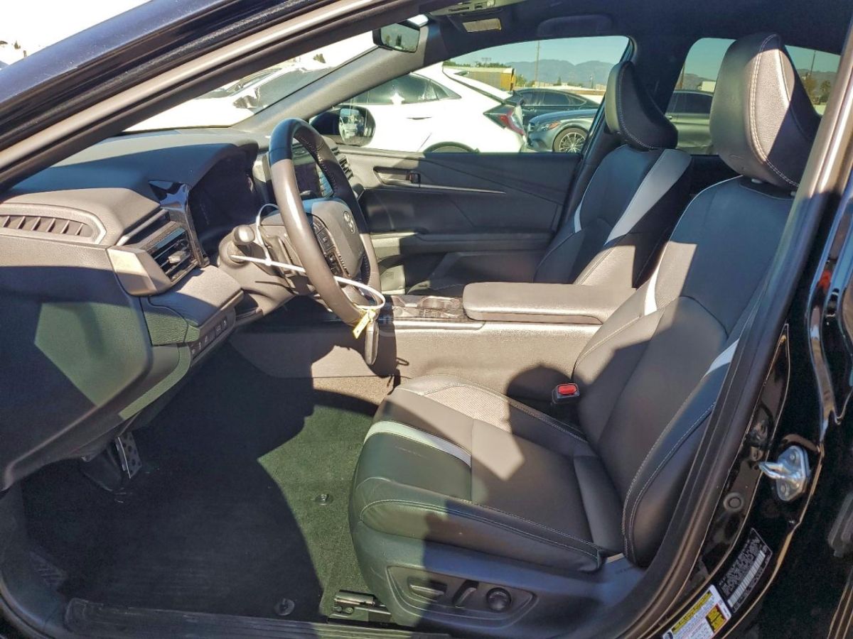 Toyota Camry - фото 7