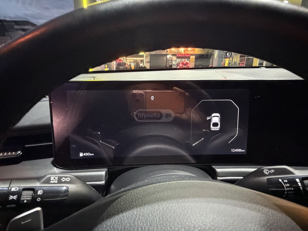 Kia K5 - фото 10