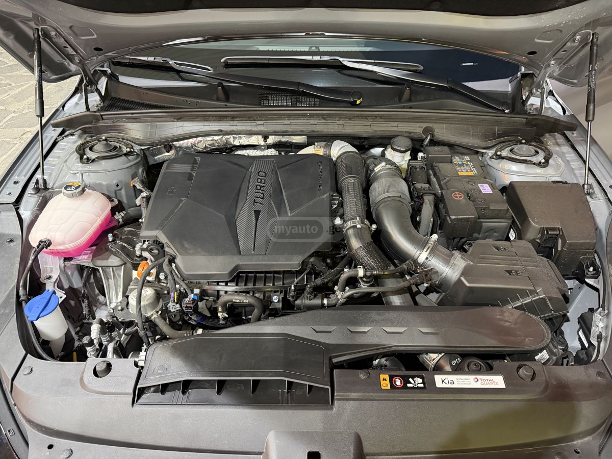 Kia K5 - фото 13