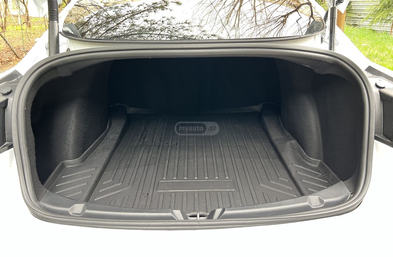 Tesla Model 3 - фото 14