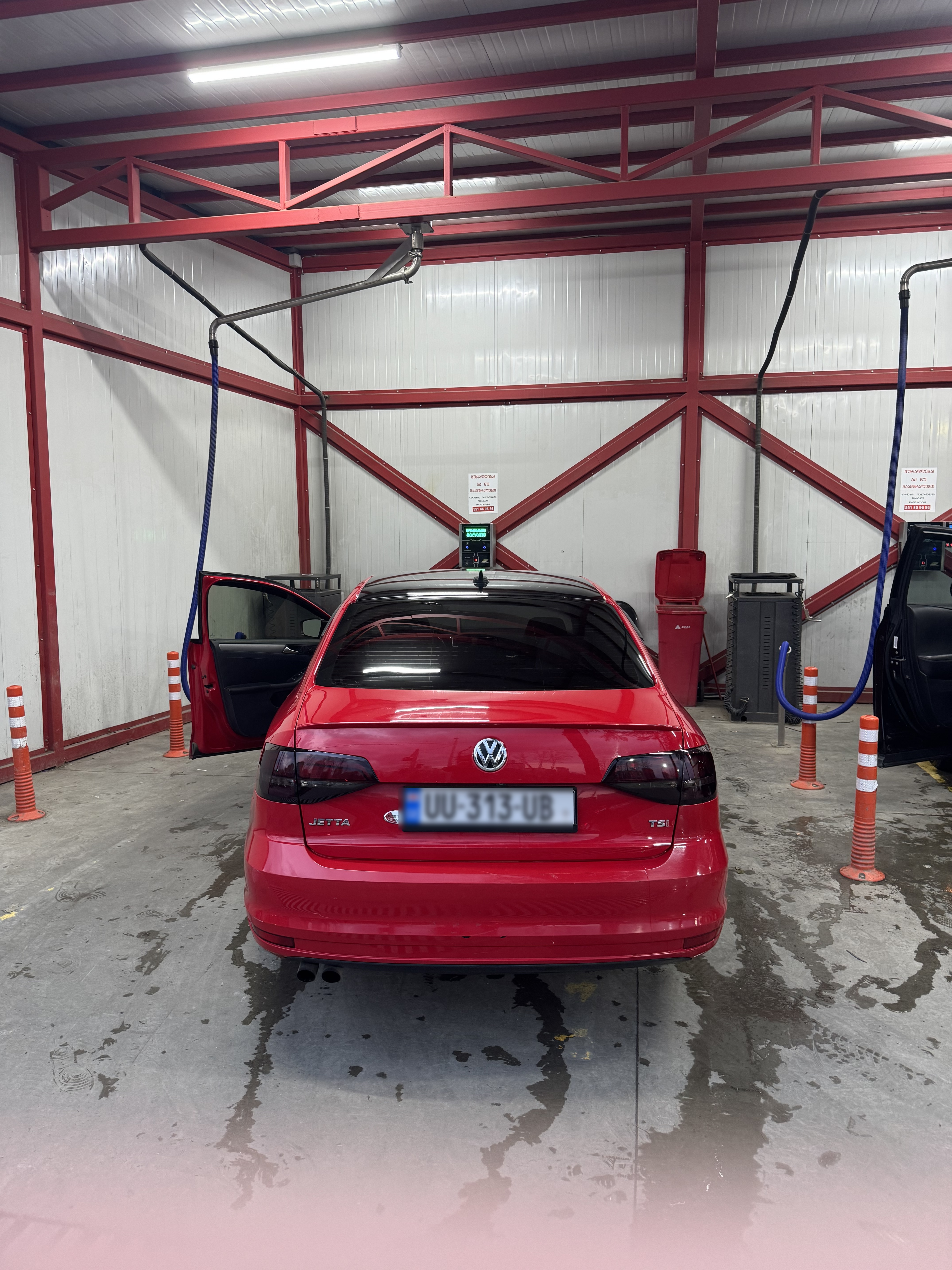 Volkswagen Jetta - фото 4