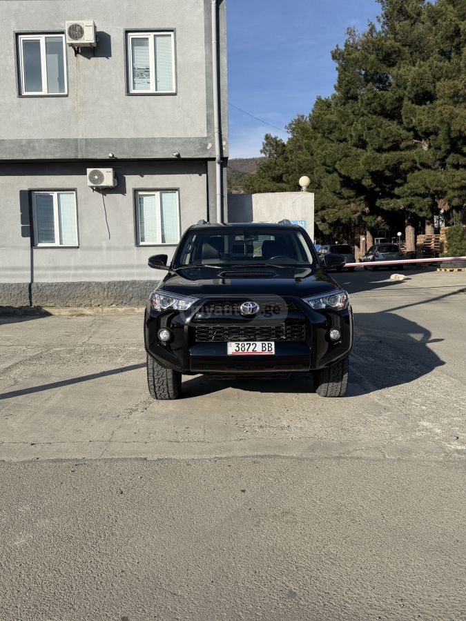 Toyota 4 Runner - фото 4