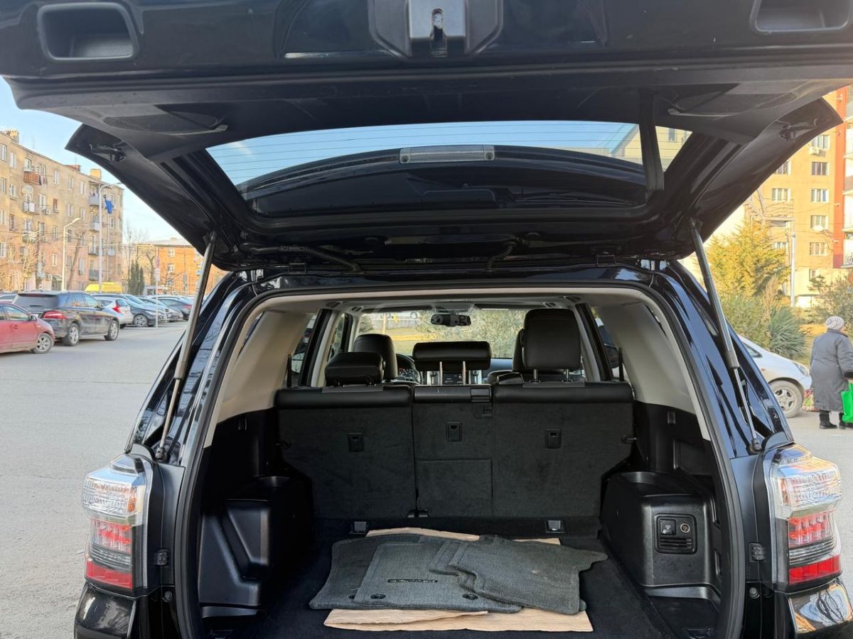 Toyota 4 Runner - фото 8