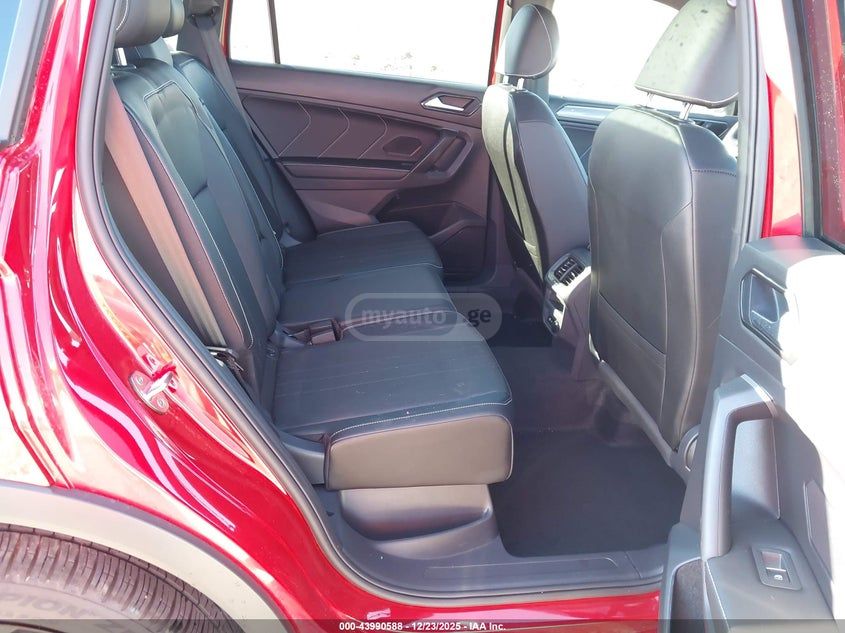 Volkswagen Tiguan 2024 — миниатюра 8