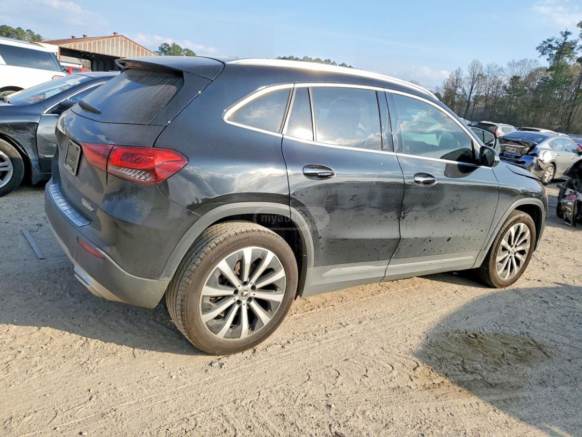 Mercedes-Benz GLA 250 - фото 3