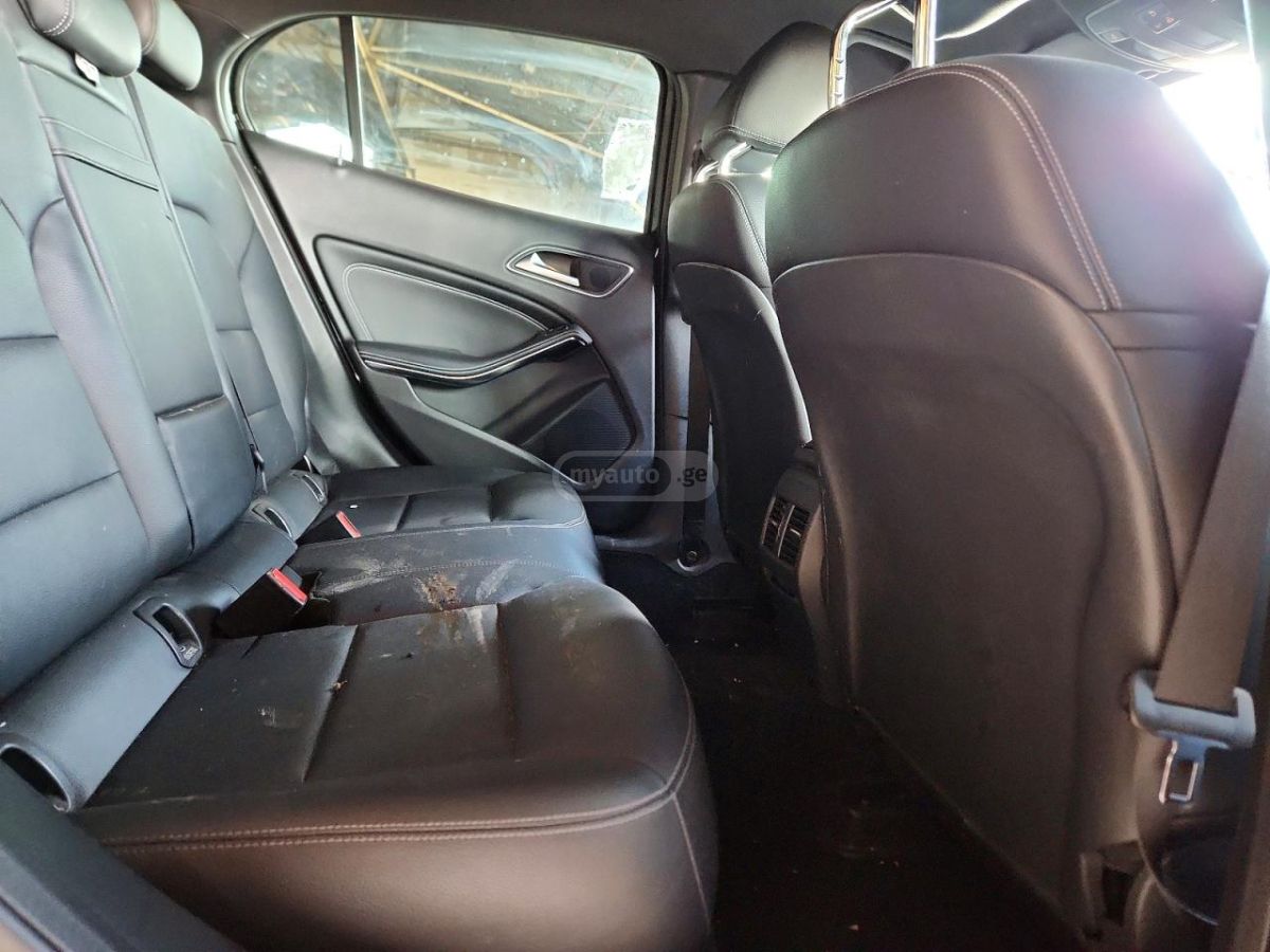 Mercedes-Benz GLA 250 - фото 10