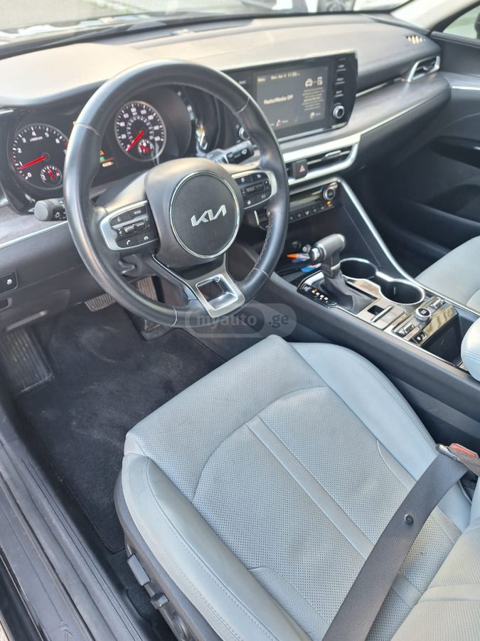 Kia K5 - фото 11