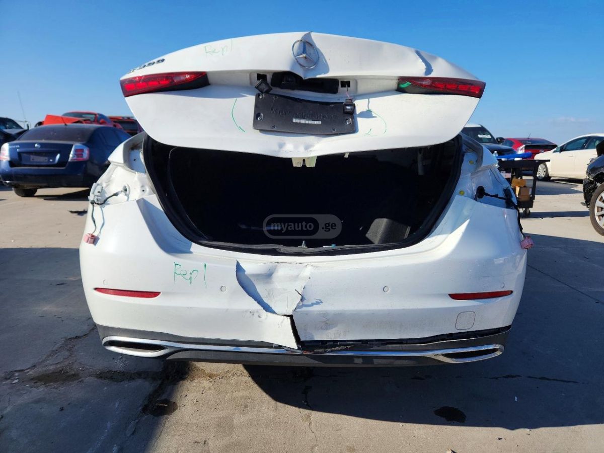 Mercedes-Benz C 30 AMG 2024 — миниатюра 6