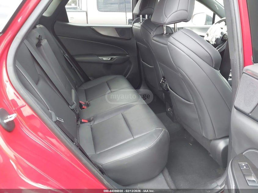 Lexus NX 350 - фото 8