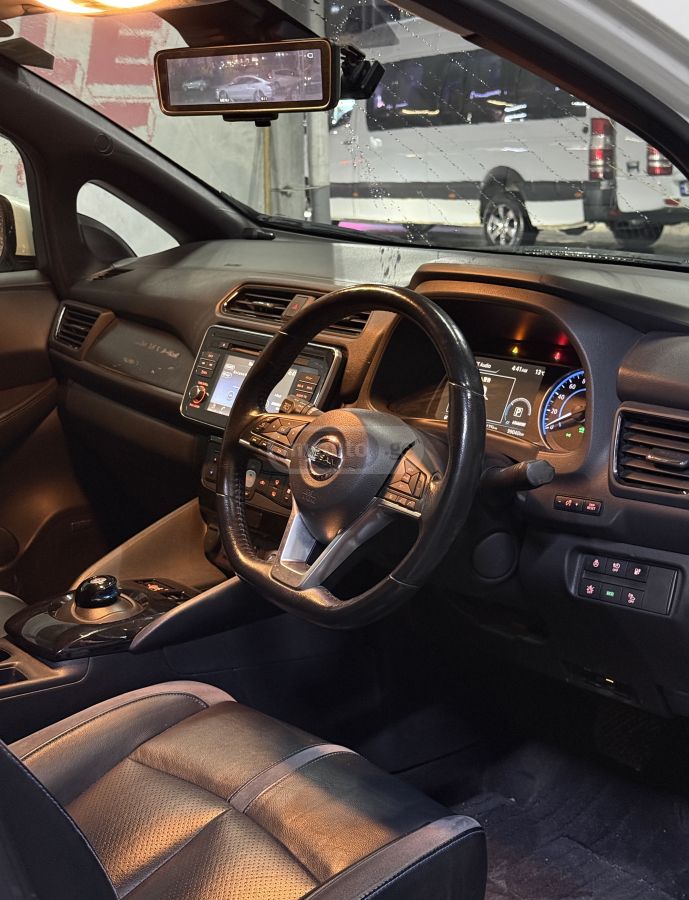 Nissan Leaf - фото 10