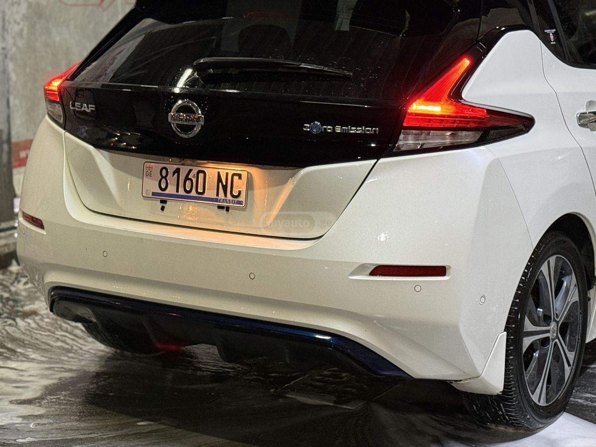 Nissan Leaf - фото 7