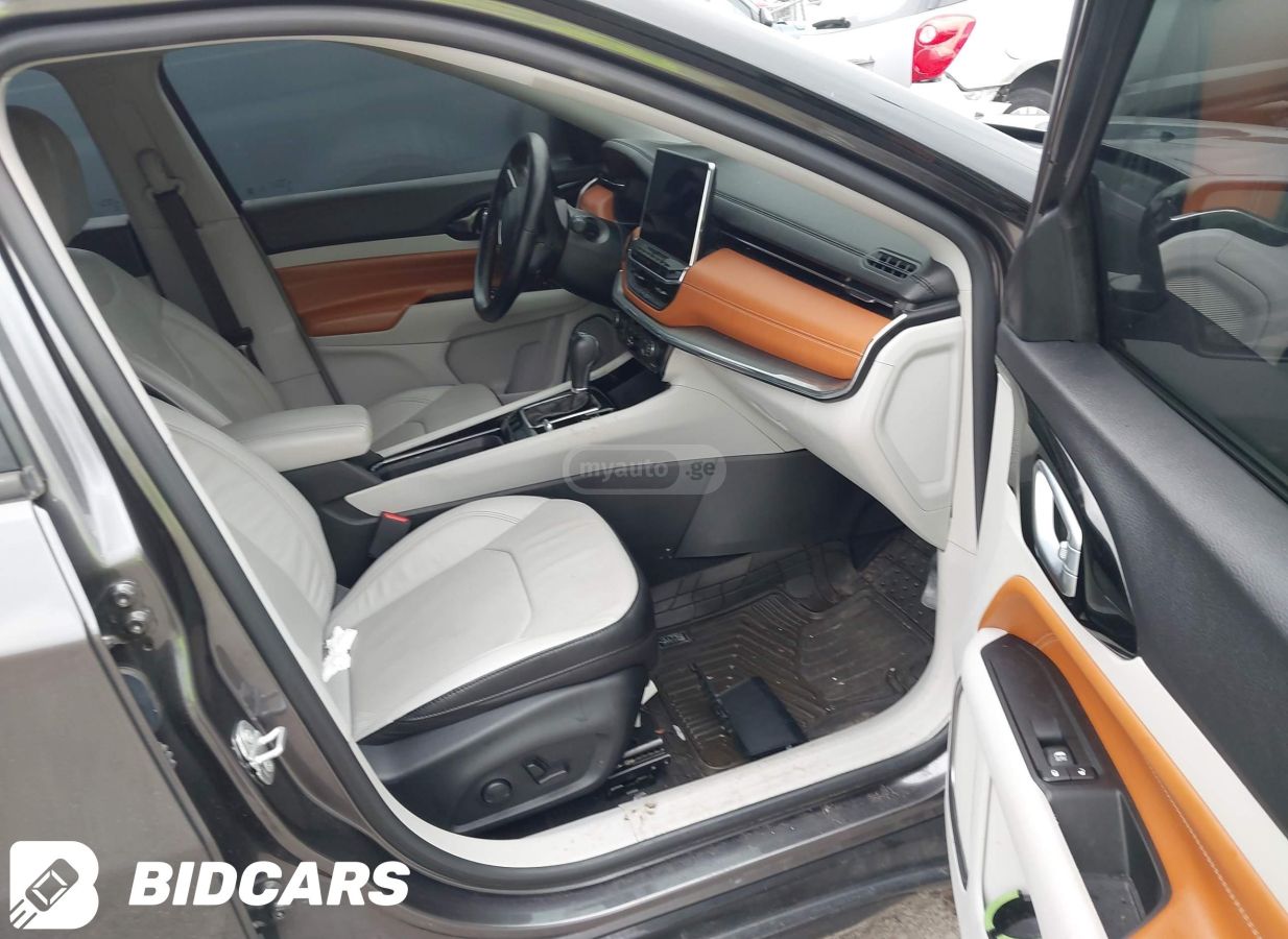 Jeep Limited 4dr 4x4 Automatic — миниатюра 5