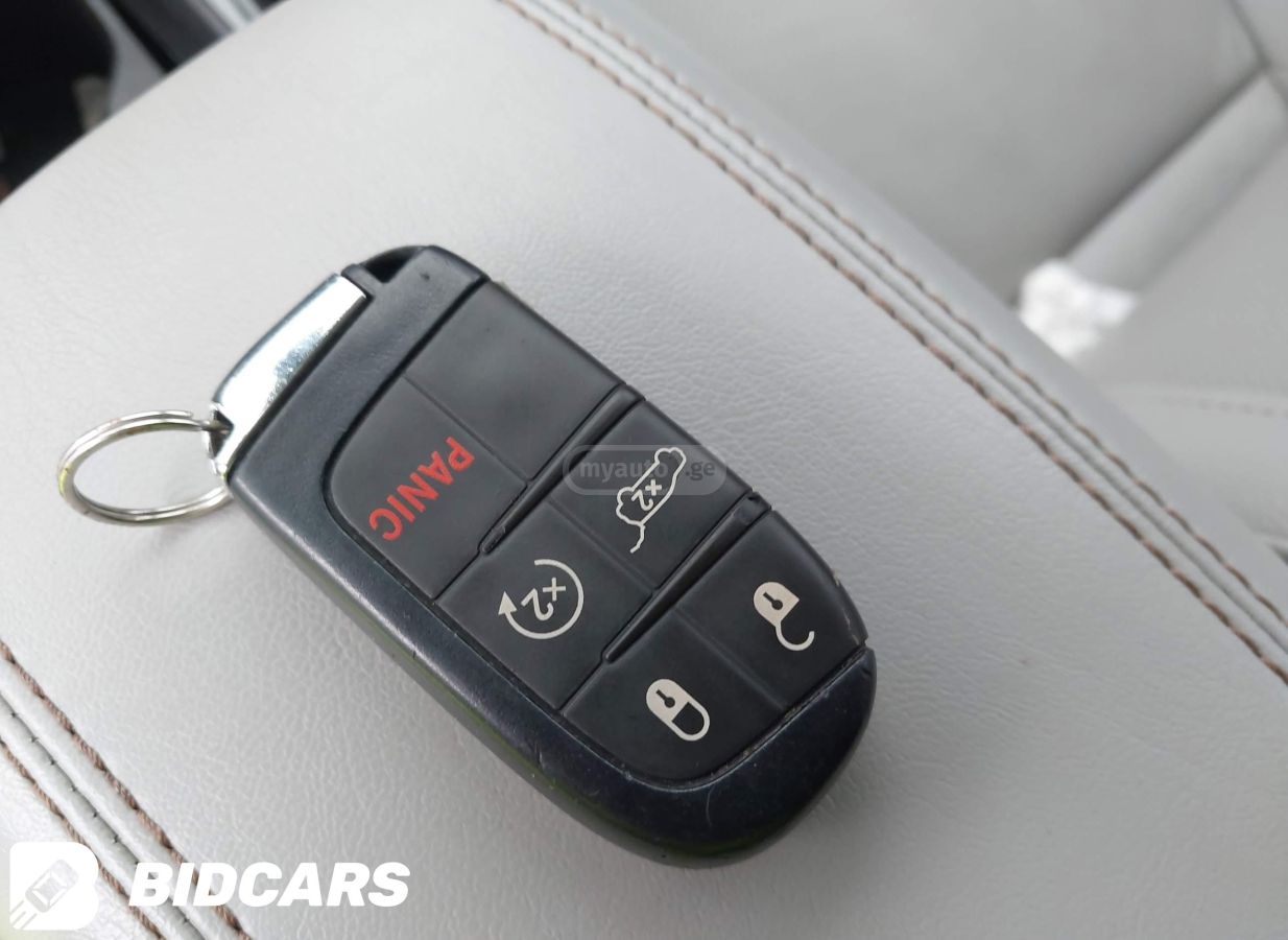 Jeep Limited 4dr 4x4 Automatic — миниатюра 7