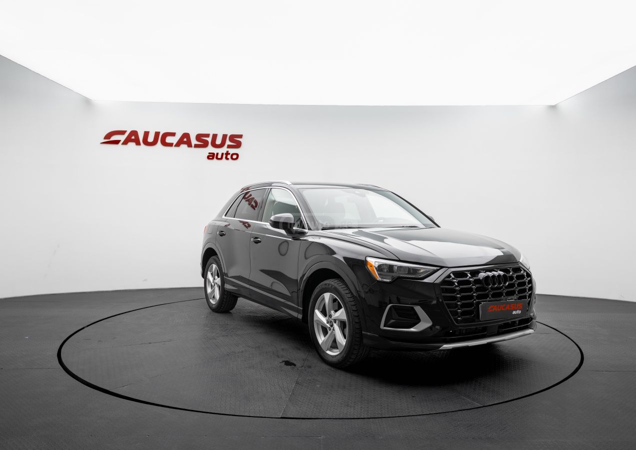 Audi Q3 - фото 3