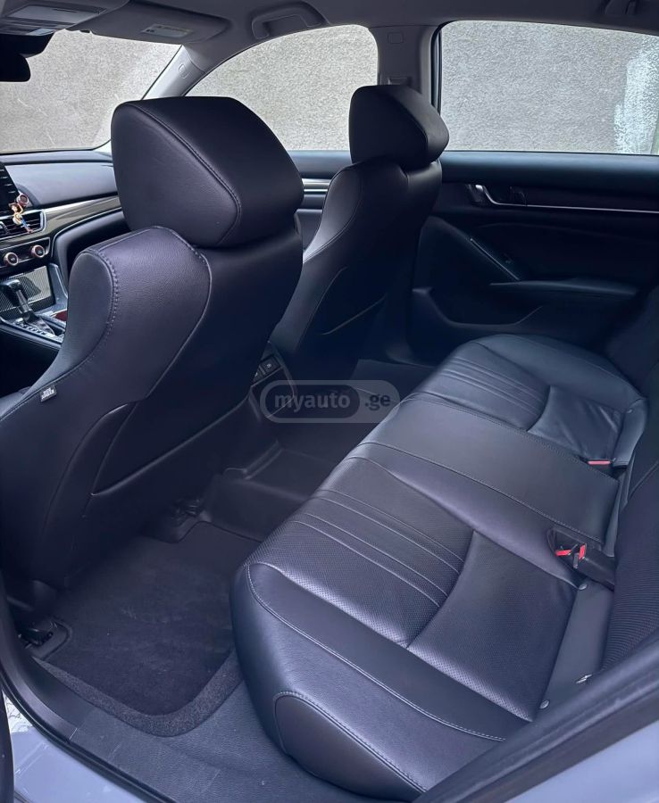Honda Accord - фото 10