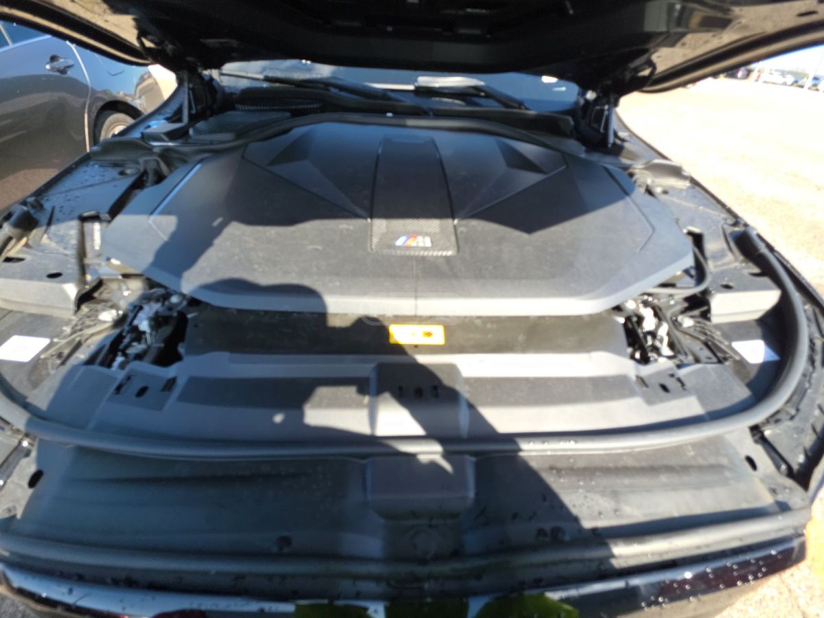 BMW I7 - фото 13