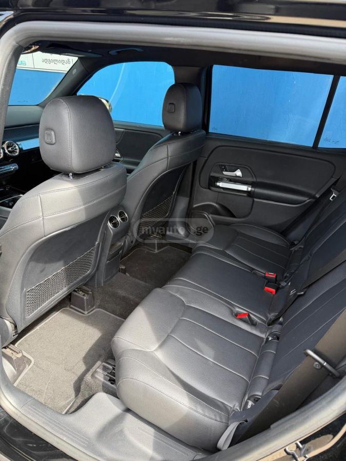 Mercedes-Benz GLB 250 - фото 2