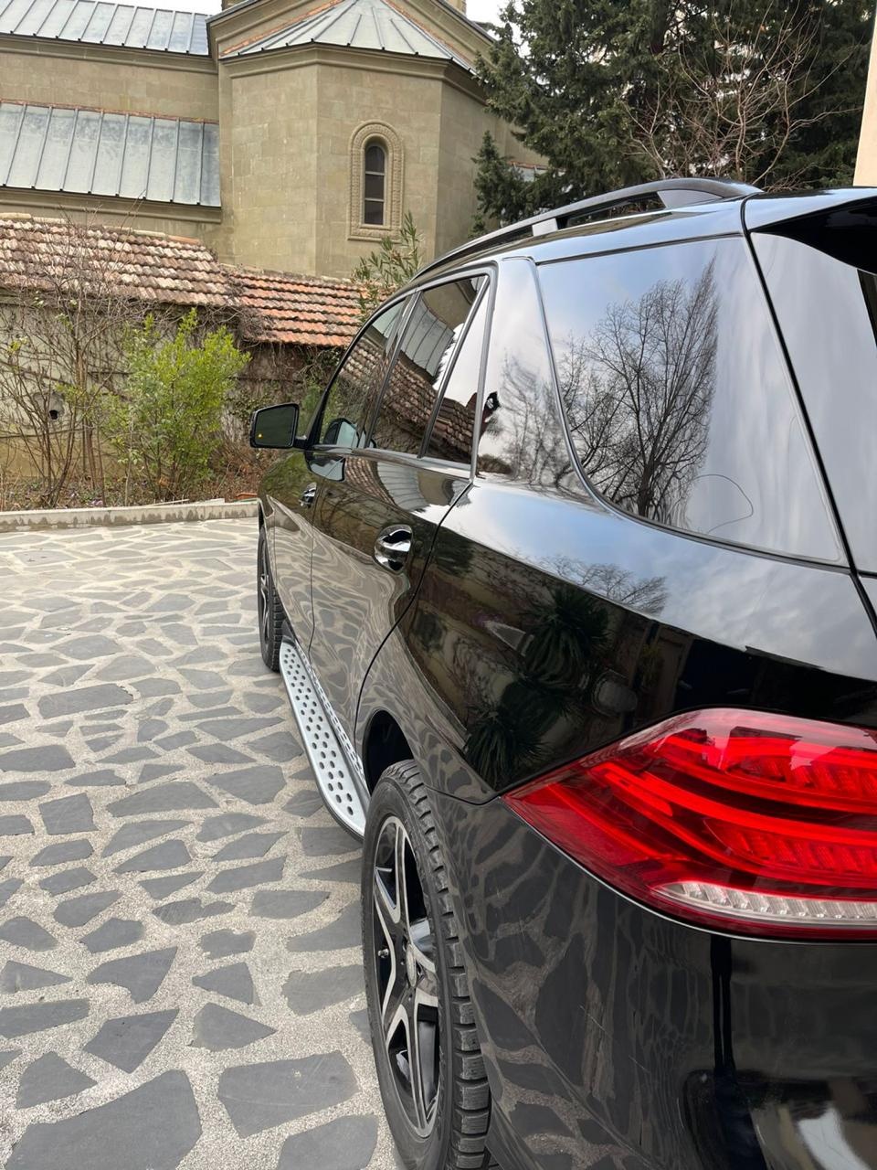 Mercedes-Benz GLE 350 - фото 2