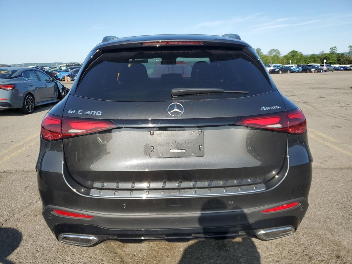 Mercedes-Benz Base GLC 300 4dr All Wheel Dri — миниатюра 13