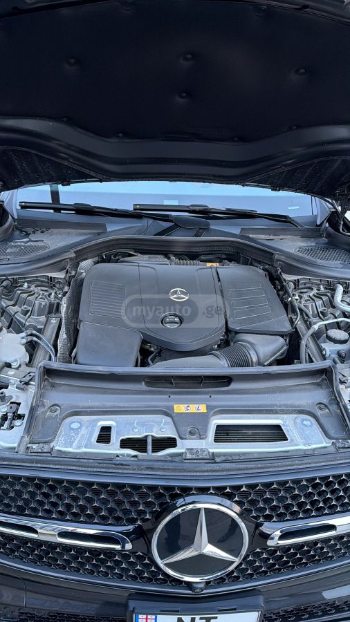 Mercedes-Benz Base GLC 300 4dr All Wheel Dri — миниатюра 2