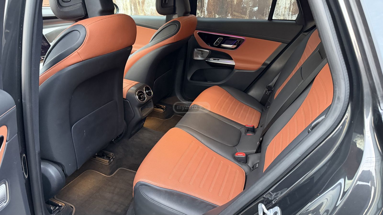 Mercedes-Benz Base GLC 300 4dr All Wheel Dri — миниатюра 5