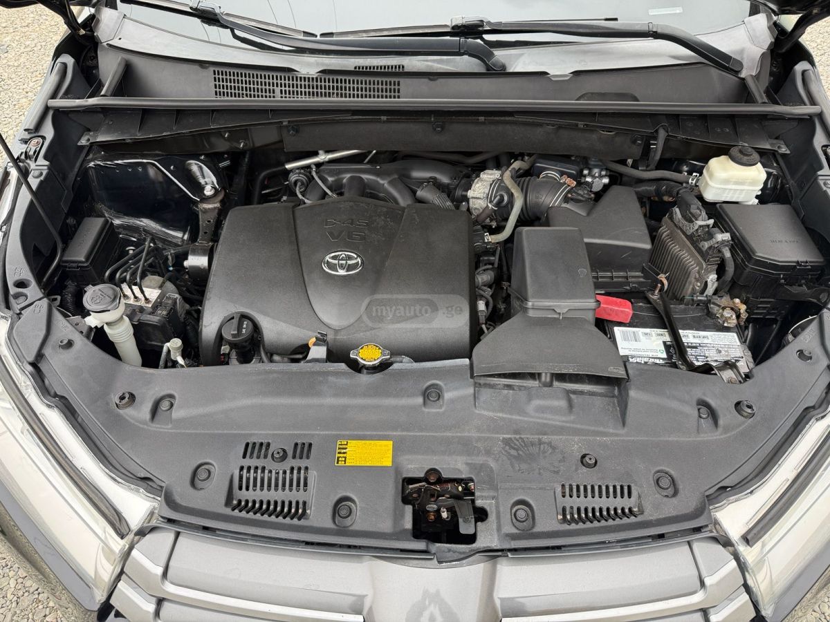 Toyota Highlander - фото 13