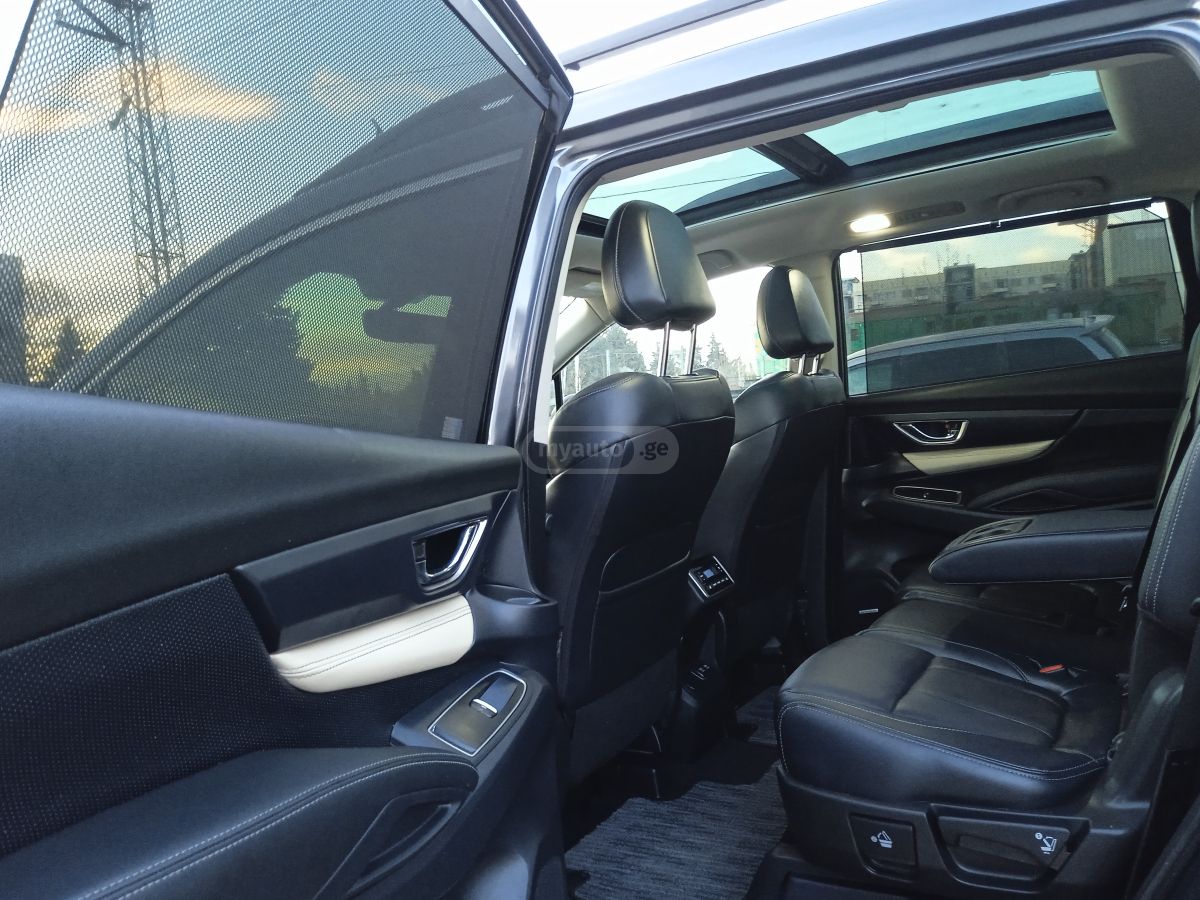 Subaru Limited All-Wheel Drive CVT — миниатюра 10