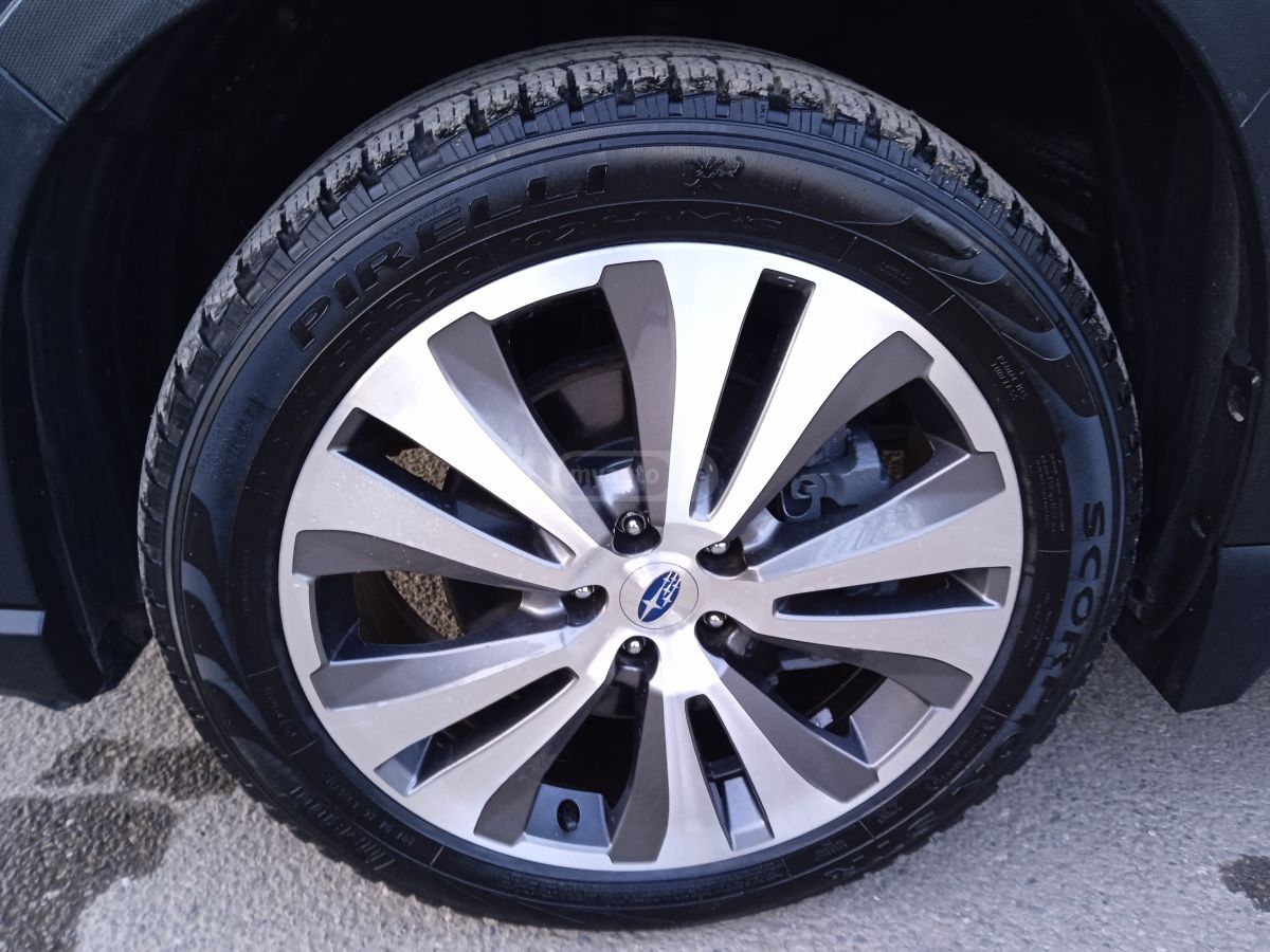 Subaru Limited All-Wheel Drive CVT — миниатюра 14