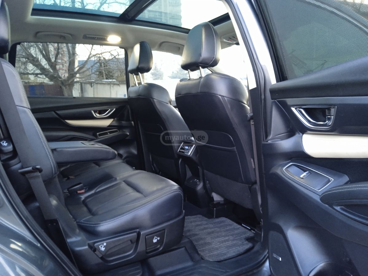 Subaru Limited All-Wheel Drive CVT — миниатюра 9