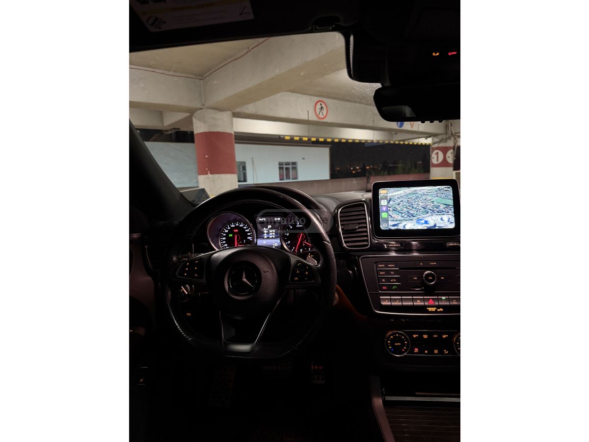 Mercedes-Benz GLE 43 AMG - фото 11