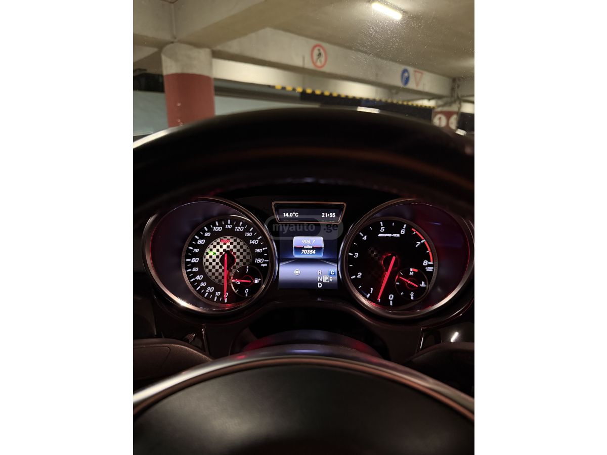 Mercedes-Benz GLE 43 AMG - фото 12