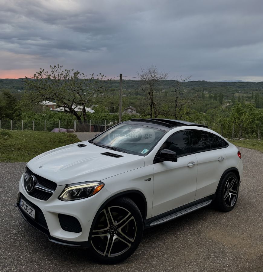 Mercedes-Benz GLE 43 AMG - фото 3