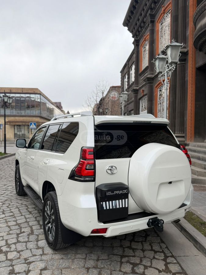 Toyota Land Cruiser Prado - фото 5