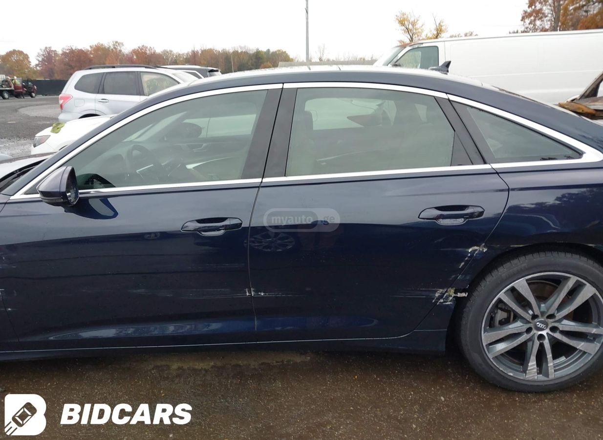 Audi A6 - фото 14
