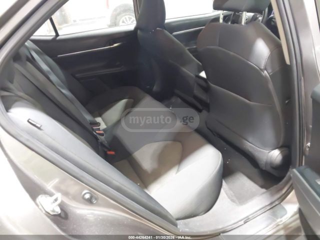 Toyota Camry - фото 10