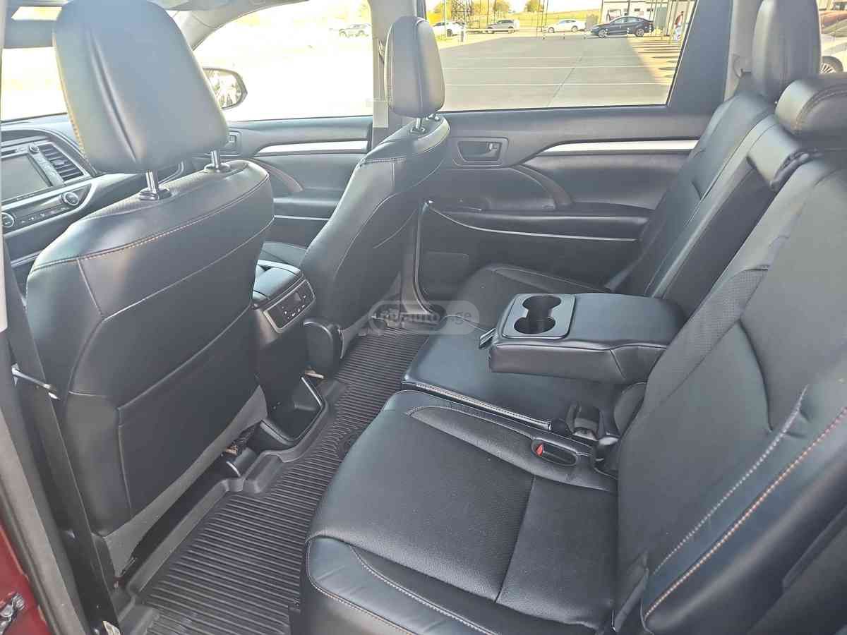 Toyota Highlander - фото 3