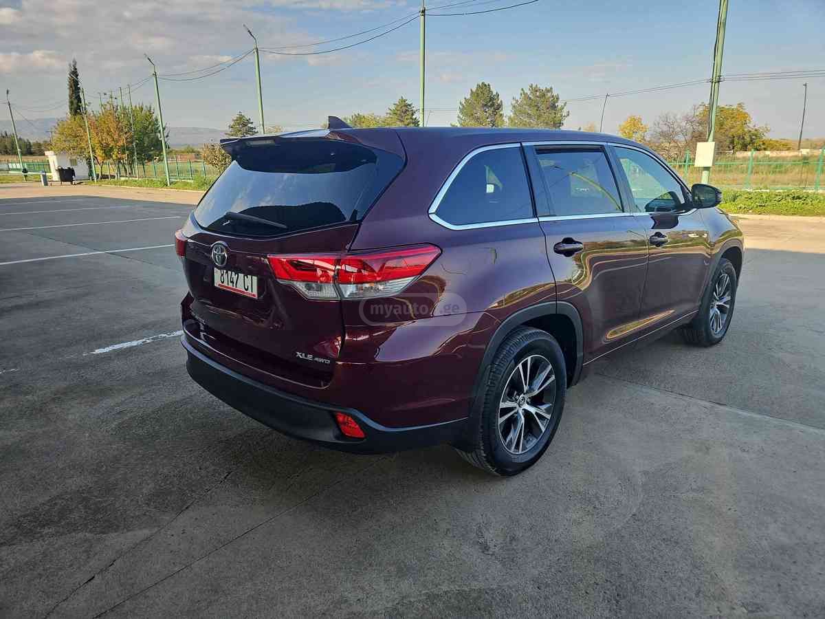 Toyota Highlander - фото 9
