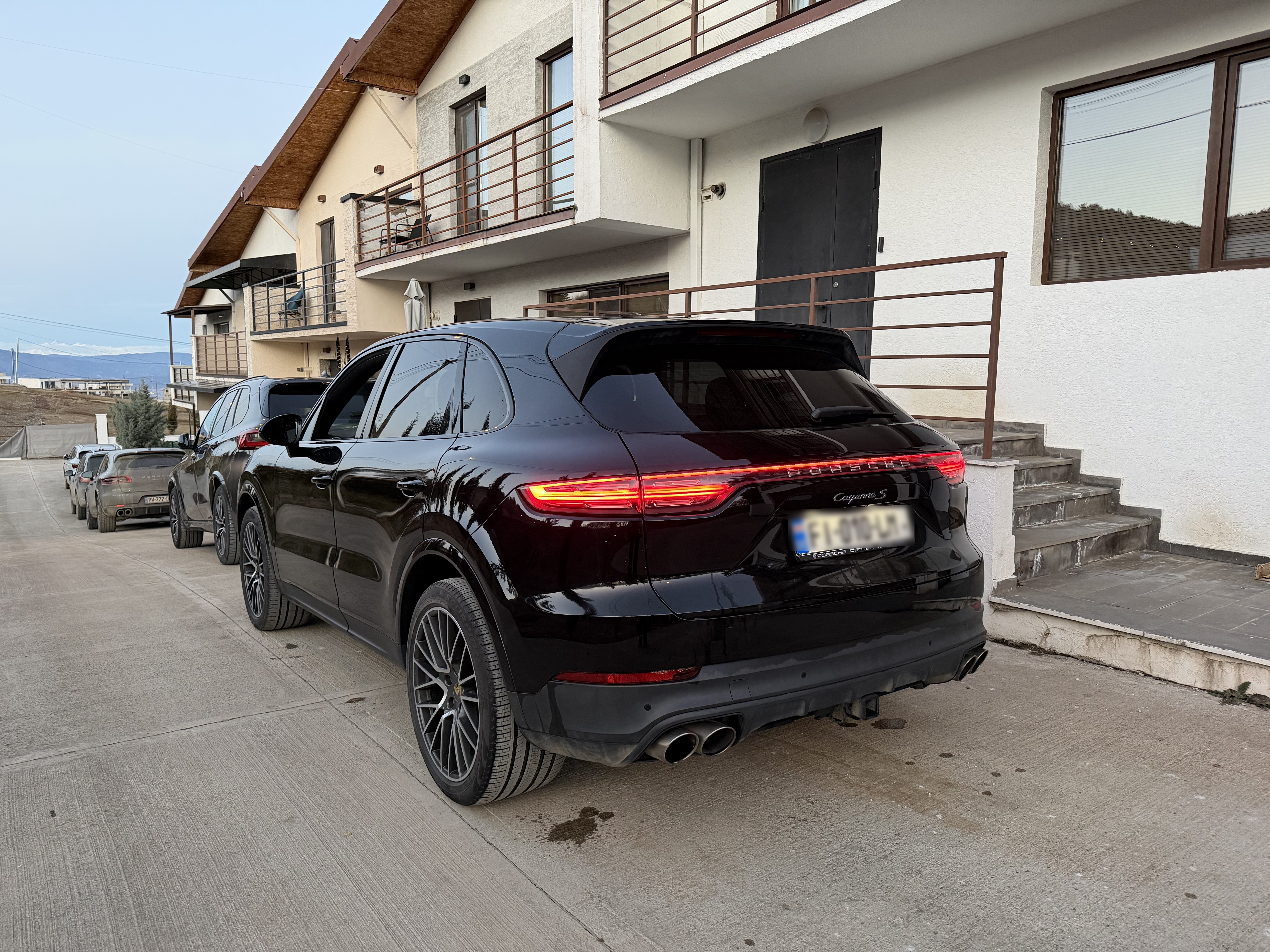 Porsche Cayenne - фото 5