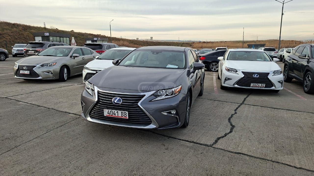 Lexus ES 300 - фото 1